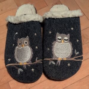 Cozy Owl Embroidered Slippers